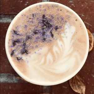 Meet your Posher, Sandy